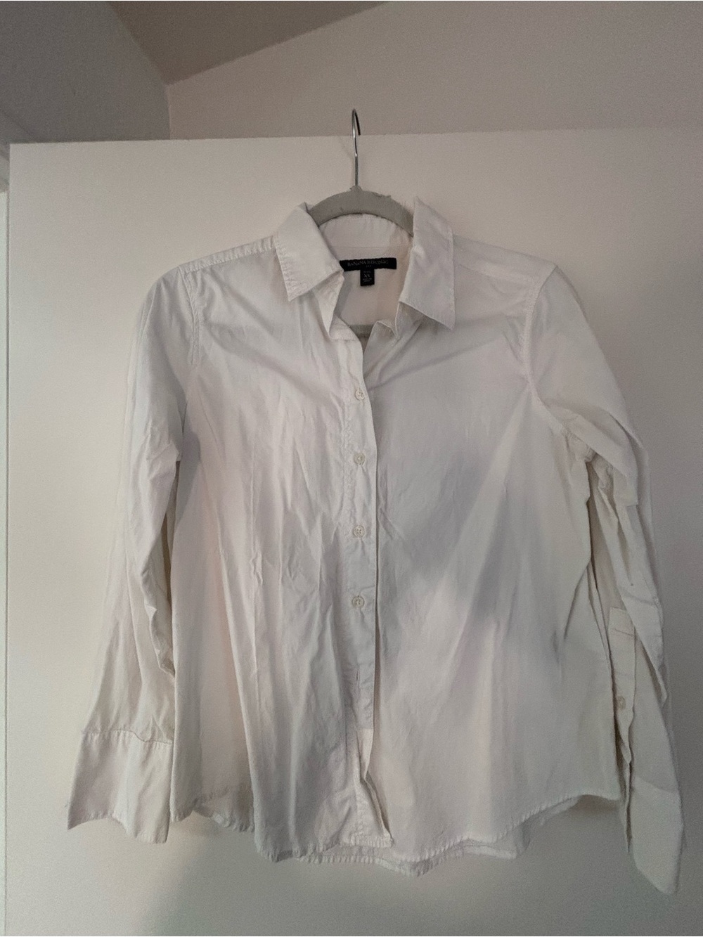 Banana Republic 100% cotton white button-up XS petite